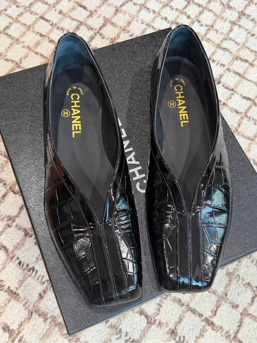 CHANEL Black Patent Croc-Embossed Square-Toe Loafers SZ 40
